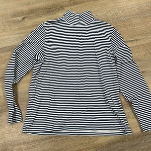 NWOT Croft and barrow navy blue and white striped turtle neck long sleeve
